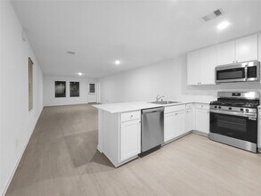 31449 Moore Rd in Magnolia, TX - Building Photo - Building Photo