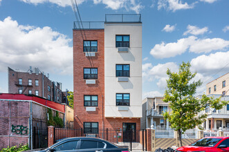 2117 Bathgate Ave in Bronx, NY - Building Photo - Building Photo