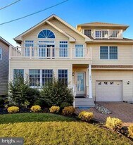 205 W Brigantine Ave, Unit Full 2 Bedroom in Brigantine, NJ - Building Photo