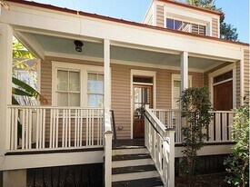 109 Coming St in Charleston, SC - Building Photo