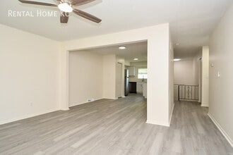 9007 W 78th Cir in Overland Park, KS - Building Photo - Building Photo