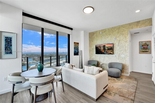 580-572 72nd St in Miami Beach, FL - Building Photo - Building Photo