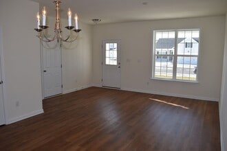 335 Loftland Dr in Dover, DE - Building Photo - Building Photo