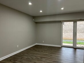 2244 Castle Rock Square in Reston, VA - Building Photo - Building Photo