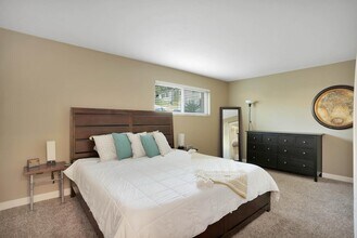 5915 Lauretta St in San Diego, CA - Building Photo - Building Photo