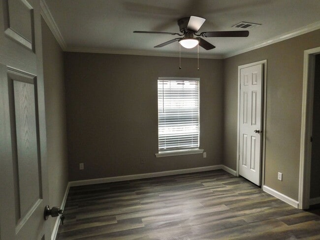 property at 152 Varsity Cir