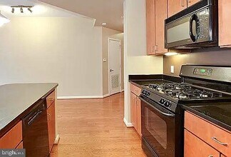 1001 L St NW in Washington, DC - Building Photo - Building Photo