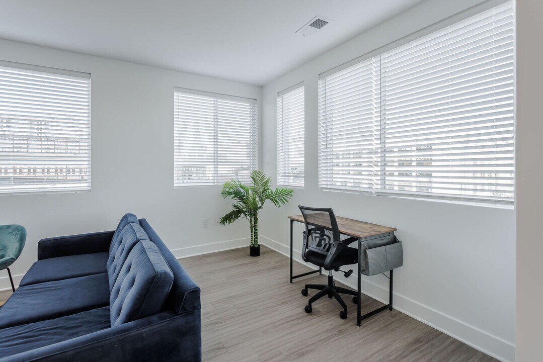 601 E Pete Rose Way-Unit -ID1036066P in Cincinnati, OH - Foto de edificio