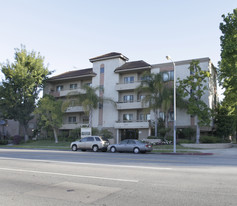 Sherman Oaks Renaissance Apartments