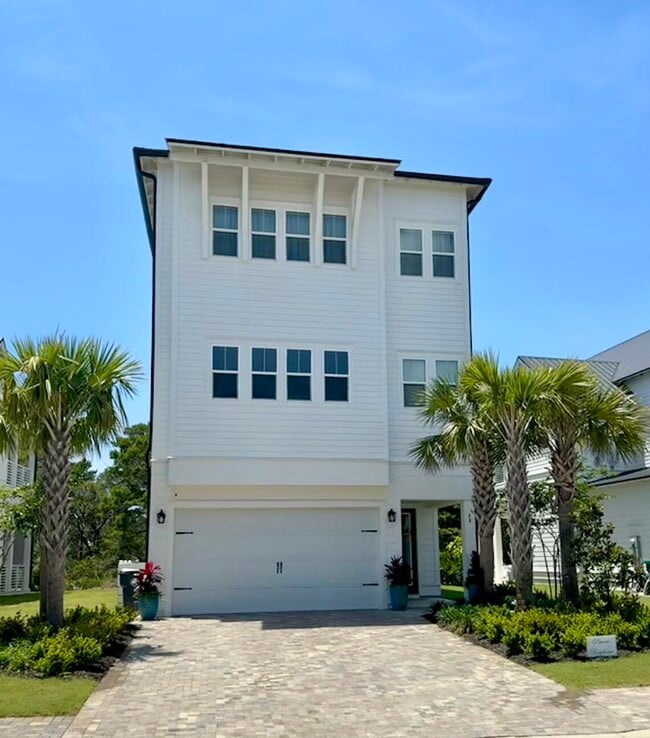 48 Seaboard Ln