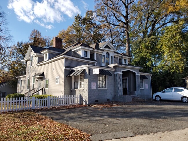 property at 2302 Chesterfield Ave