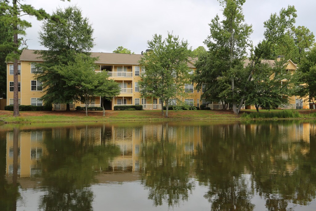 Creekside at White Oak Newnan, GA Apartments