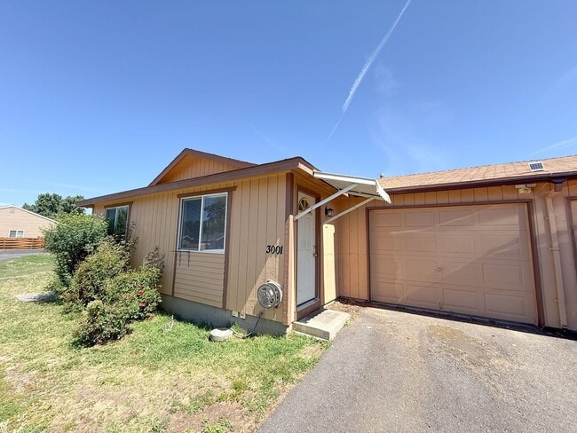 property at 3003-3003 Kane St