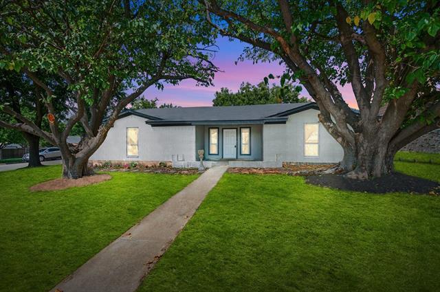 property at 1401 La Salle Dr