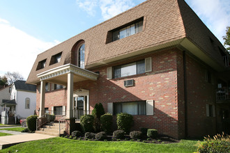 Lincoln Court Apartments in Prospect Park, PA - Building Photo - Building Photo