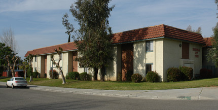 Magnolia Apartments in Riverside, CA - Building Photo - Building Photo