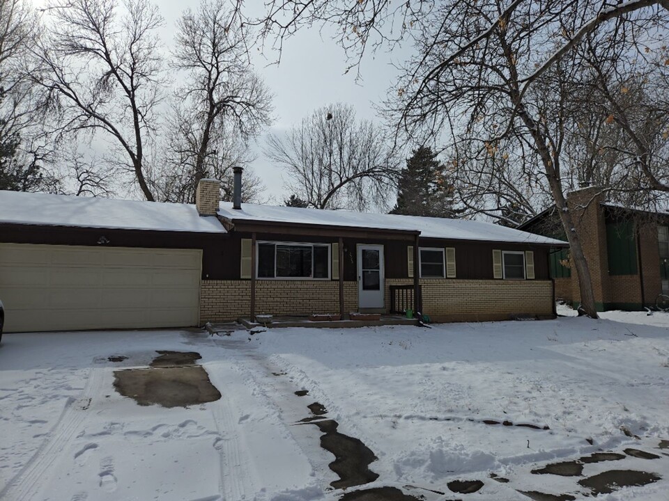 2709 Killdeer Dr in Fort Collins, CO - Building Photo