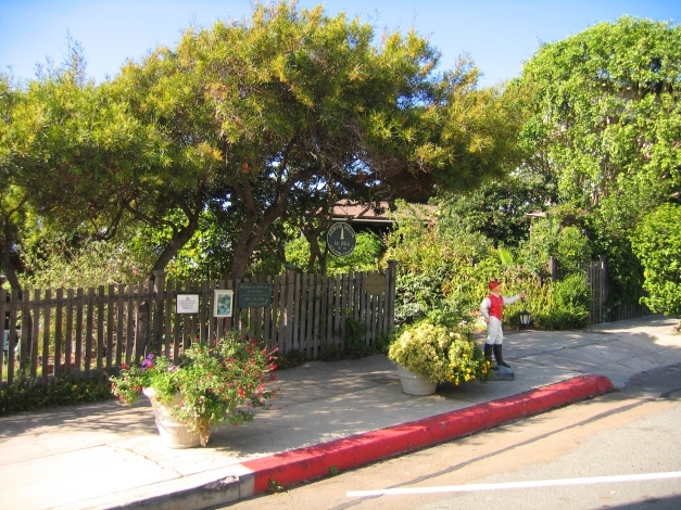 Redwood Hollow in La Jolla, CA - Building Photo - Building Photo