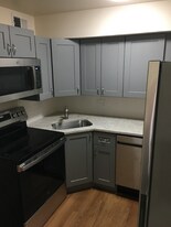 810 St Paul St in Baltimore, MD - Building Photo