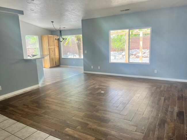 119 E 710 S Cir in Ivins, UT - Building Photo - Building Photo