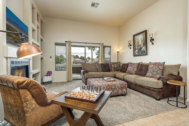 2711 Sunrise Point Rd in Las Cruces, NM - Building Photo - Building Photo