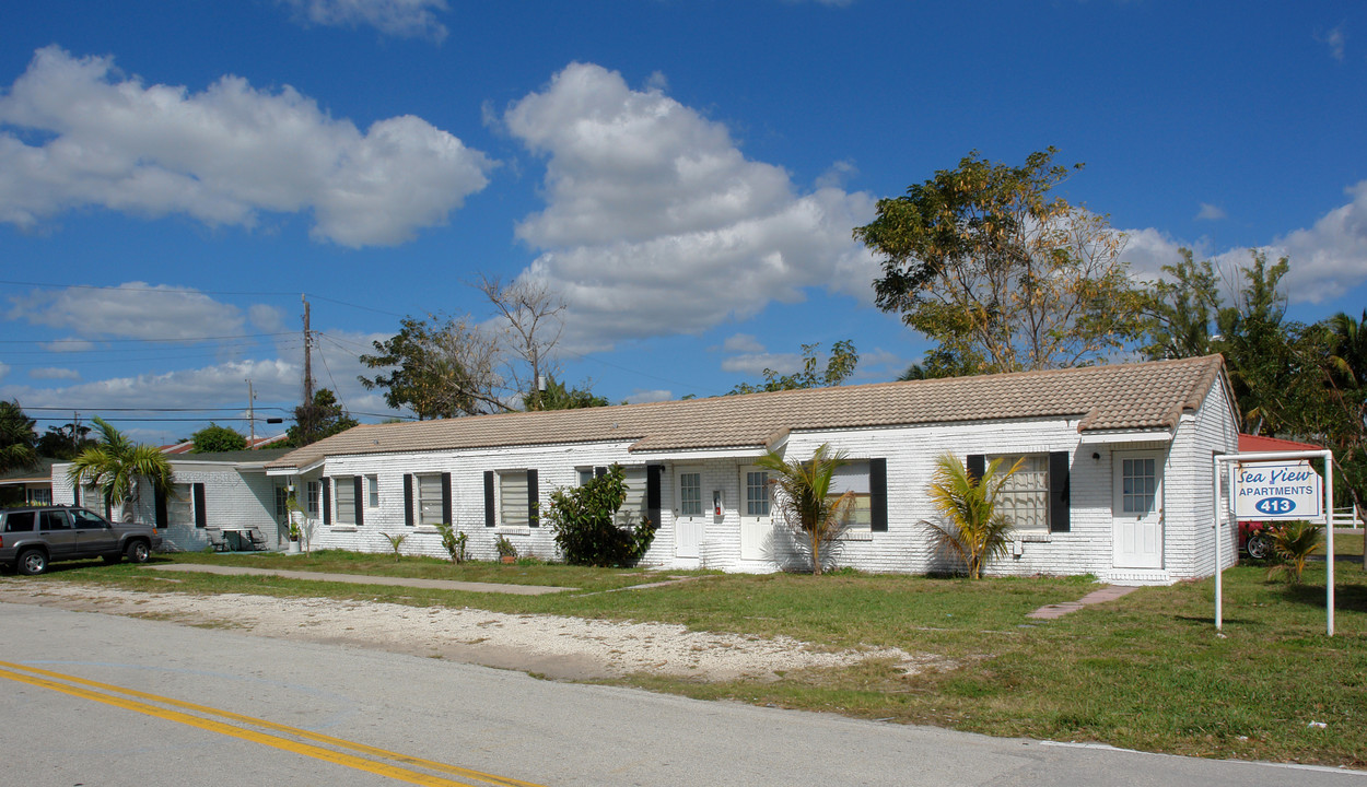 Sea View Apartments in Pompano Beach, FL - Building Photo