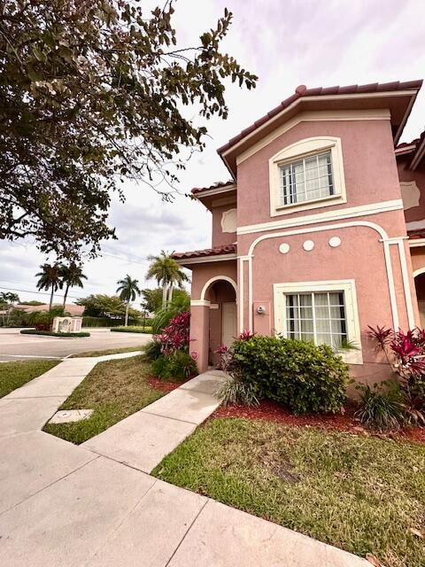 7914 Catalina Cir in Tamarac, FL - Building Photo - Building Photo