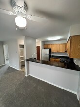 5750 Abbey Dr in Lisle, IL - Building Photo - Building Photo
