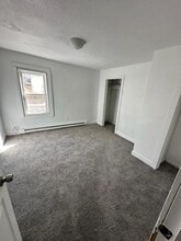 14-16-16 Bridge Ct in New Braintree, MA - Foto de edificio - Building Photo