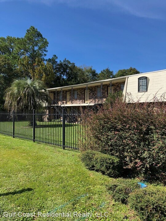 4309 Scovel Ave in Pascagoula, MS - Foto de edificio