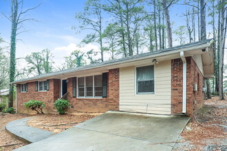 3415 Lee Pl in Atlanta, GA - Building Photo - Building Photo