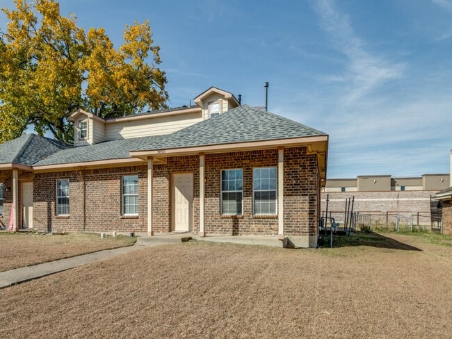 3601-3605 Jewel St in Sachse, TX - Building Photo - Building Photo