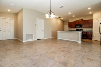 6724 Trent Creek Dr in Ruskin, FL - Foto de edificio - Building Photo