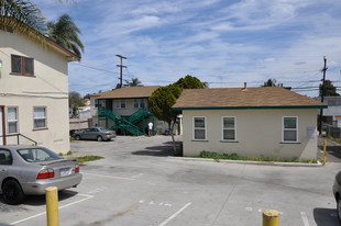 4165-4175 Euclid Ave in San Diego, CA - Foto de edificio - Building Photo