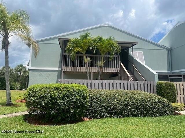 1132 Breezy Way in Sebastian, FL - Building Photo