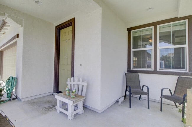 8013 Finchley Court in Vacaville, CA - Building Photo - Building Photo