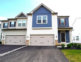 612 America Dr in Horsham, PA - Building Photo