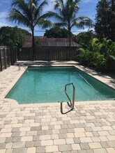 619 NE 7th Ave in Delray Beach, FL - Building Photo - Building Photo