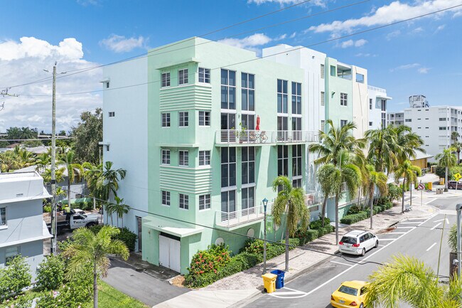 Lake Avenue Lofts in Lake Worth, FL - Building Photo - Building Photo
