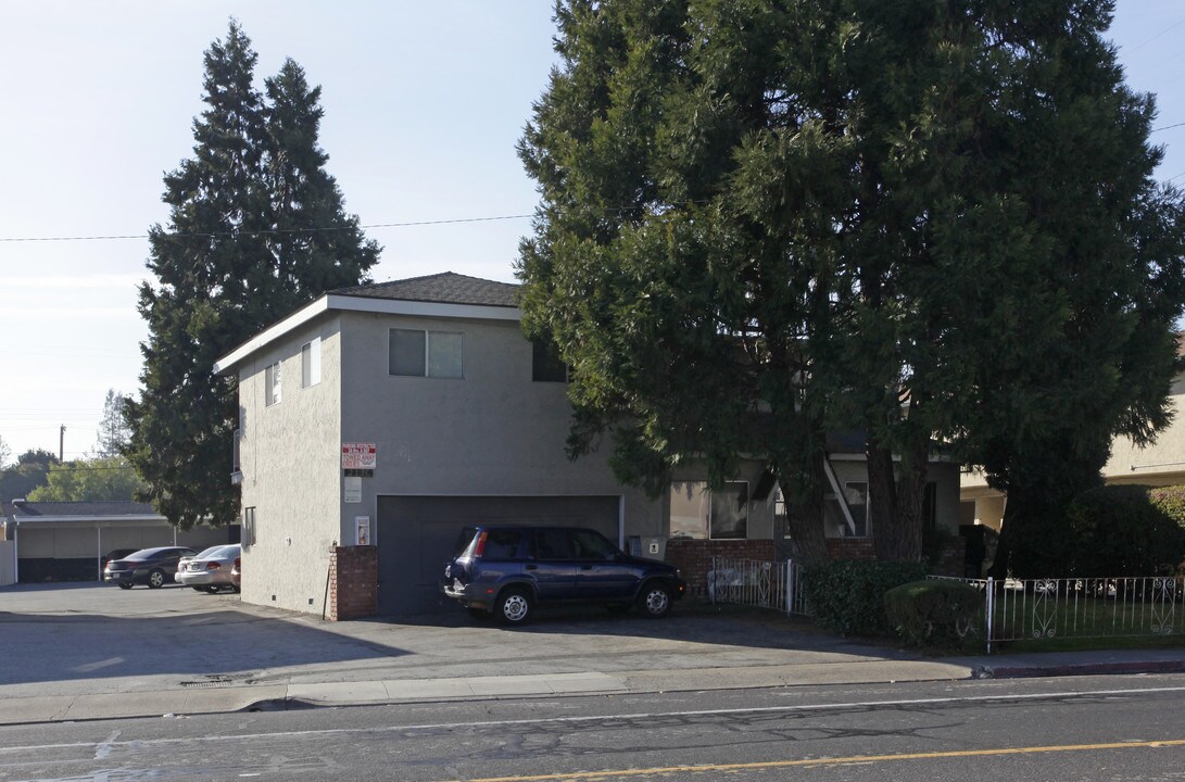 2136 Monroe Street in Santa Clara, CA - Building Photo