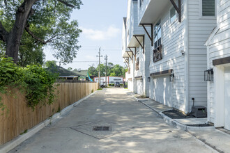 Martin Street Terrace in Houston, TX - Building Photo - Building Photo