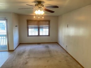 674 S Peace Rd in Sycamore, IL - Building Photo - Building Photo