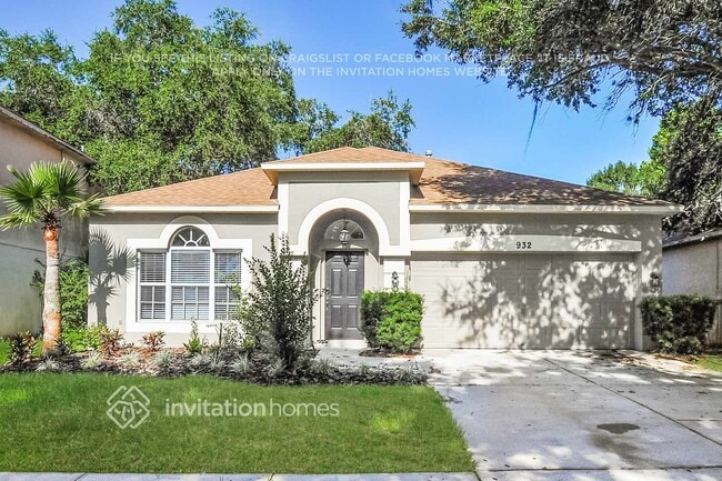 property at 932 Grand Canyon Dr