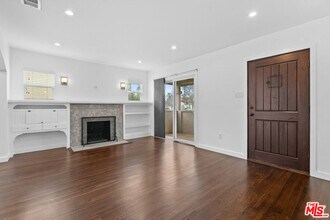 1716 S Genesee Ave in Los Angeles, CA - Building Photo - Building Photo