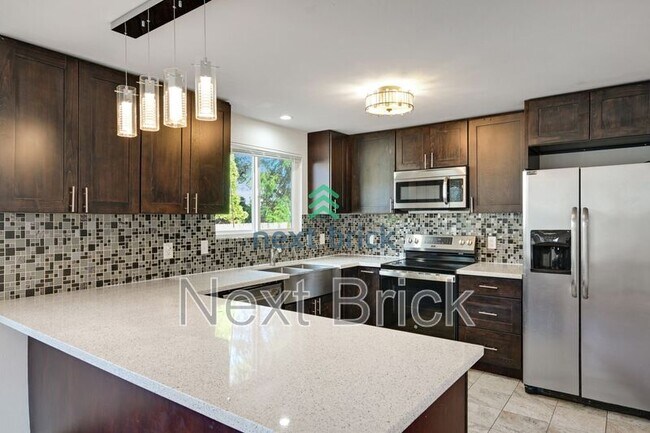 2833 E Arthur Pl in Seattle, WA - Building Photo - Building Photo