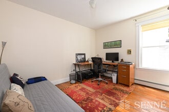 39 Magnolia Ave, Unit 1 in Cambridge, MA - Building Photo - Building Photo