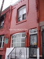 431 N Napa St in Philadelphia, PA - Building Photo