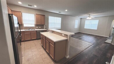 2029 Creek Run Dr in Pearland, TX - Building Photo - Building Photo
