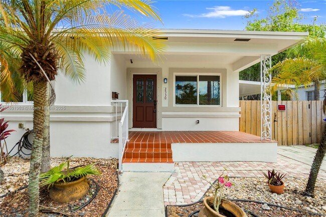 property at 2530 Fillmore St