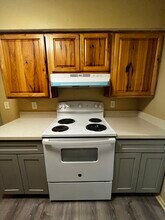 948 E Monterey Ct, Unit A in Terrytown, LA - Building Photo - Building Photo